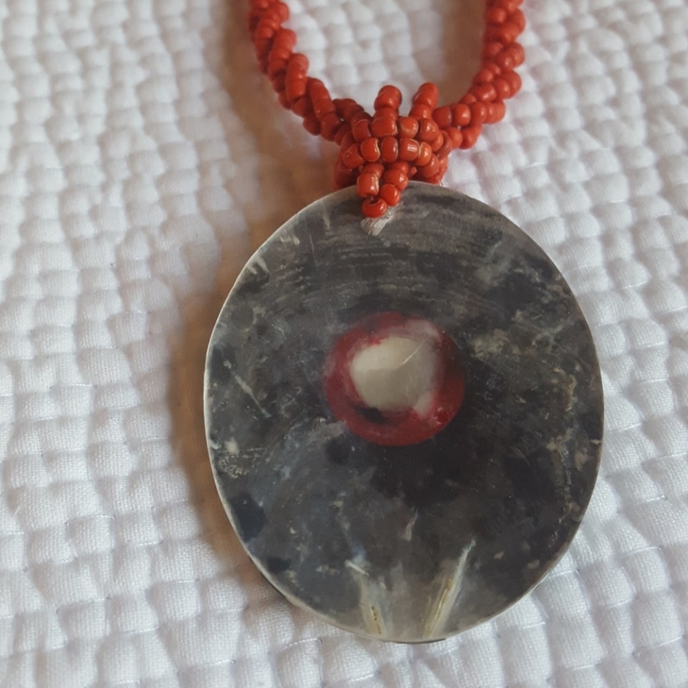 Shell Necklace - Picture 4 of 4